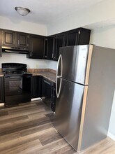 433 Kansas Dr in Iola, KS - Building Photo - Building Photo