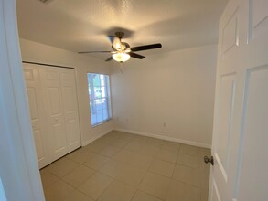 2350 Prime Cir in Kissimmee, FL - Building Photo - Building Photo