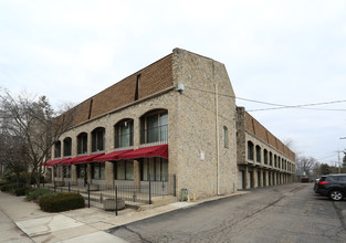 The Seville in Columbus, OH - Building Photo - Building Photo