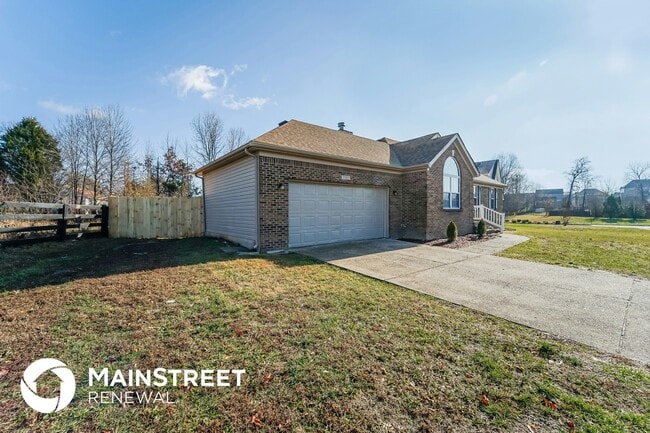 11101 Meadow Run Rd in Louisville, KY - Foto de edificio - Building Photo