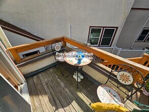 131 Sutherland Rd, Unit 2 in Boston, MA - Building Photo - Building Photo