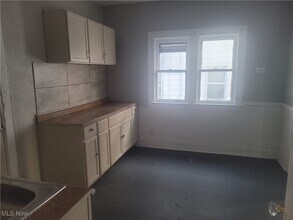 3391 E 134th St in Cleveland, OH - Foto de edificio - Building Photo