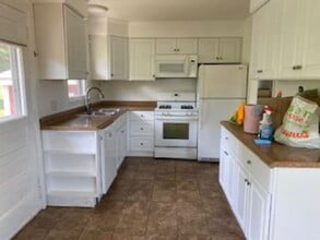 646 Old Connecticut River Rd in Springfield, VT - Building Photo - Building Photo