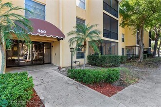 460 NW 20th St in Boca Raton, FL - Building Photo - Building Photo