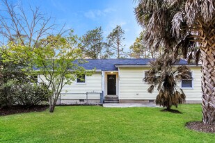 2425 Sparks Rd in Augusta, GA - Building Photo