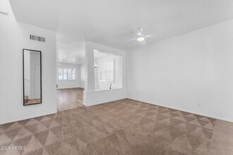 2318 E Sunland Ave in Phoenix, AZ - Building Photo - Building Photo