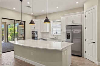 15254 Arpino Ct in Naples, FL - Building Photo - Building Photo