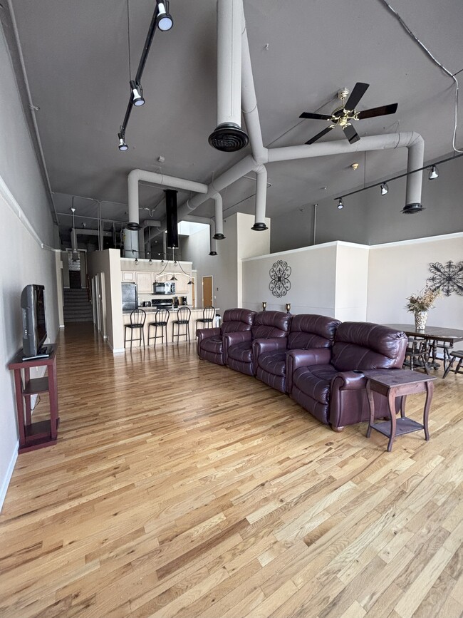 315 Main St, Unit Loft A