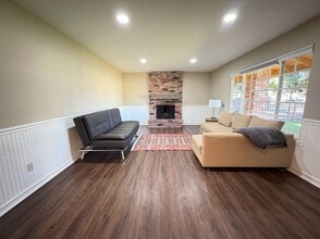 16064 Jersey St in Los Angeles, CA - Building Photo - Building Photo