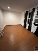 82 ROAD in Queens, NY - Building Photo