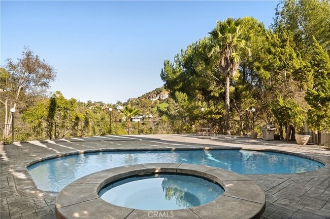 8152 Tianna Rd in Los Angeles, CA - Building Photo - Building Photo