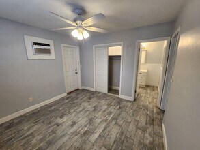 201 10th St SW in Largo, FL - Building Photo - Building Photo