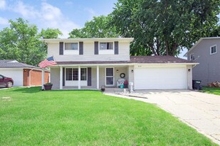 40184 William Dr in Sterling Heights, MI - Building Photo