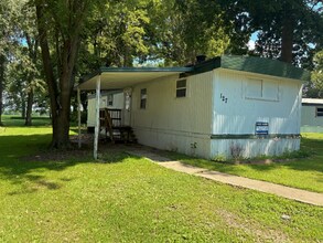 1100 W Locust St in Canton, IL - Building Photo - Building Photo