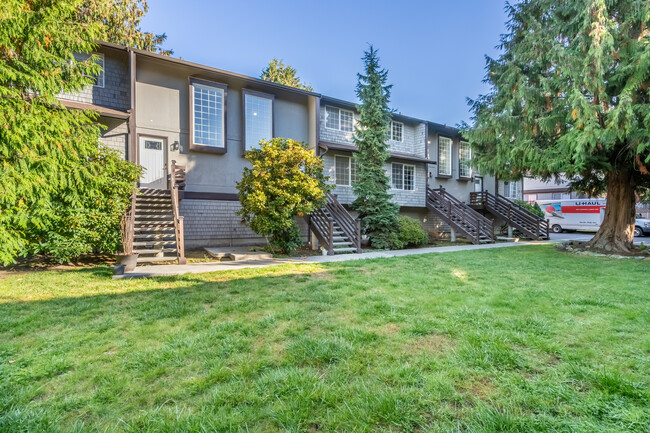 Saratoga Townhomes in Mukilteo, WA - Foto de edificio - Building Photo