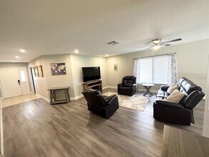 677 Augusta Rd in Winter Haven, FL - Building Photo - Building Photo