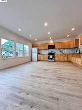 213 E Ruby St in Oakley, CA - Building Photo - Building Photo