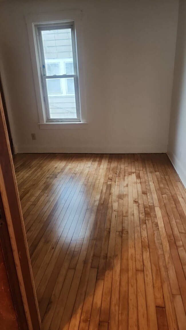 5237 N 34th St in Milwaukee, WI - Building Photo - Building Photo