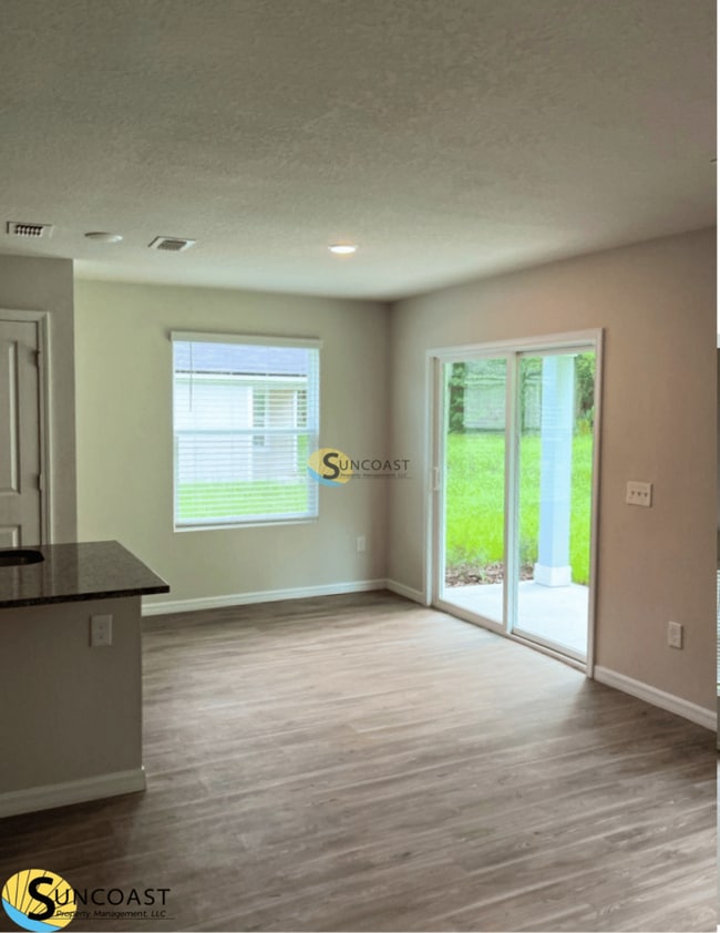 4243 Spring Park Rd in Jacksonville, FL - Building Photo - Building Photo
