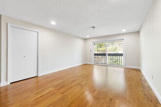 15 Bower Rd in Quincy, MA - Foto de edificio - Building Photo