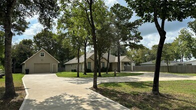 25221 Armagh Rd in Hempstead, TX - Building Photo - Building Photo