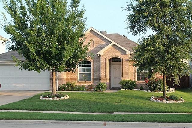 property at 832 Crockett Dr