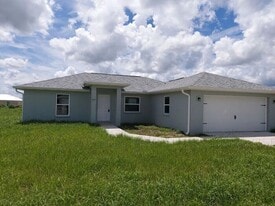 120 N Cunningham Ave in Inverness, FL - Building Photo