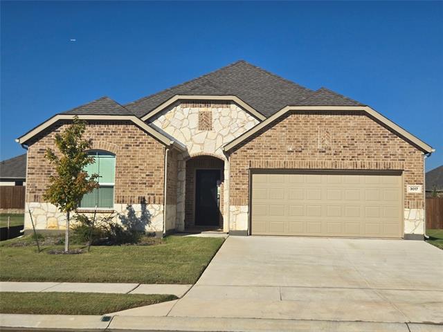 3017 Lusitano Rd in Providence Village, TX - Building Photo