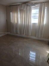 180 NE 12th Ave in Hallandale Beach, FL - Building Photo - Building Photo