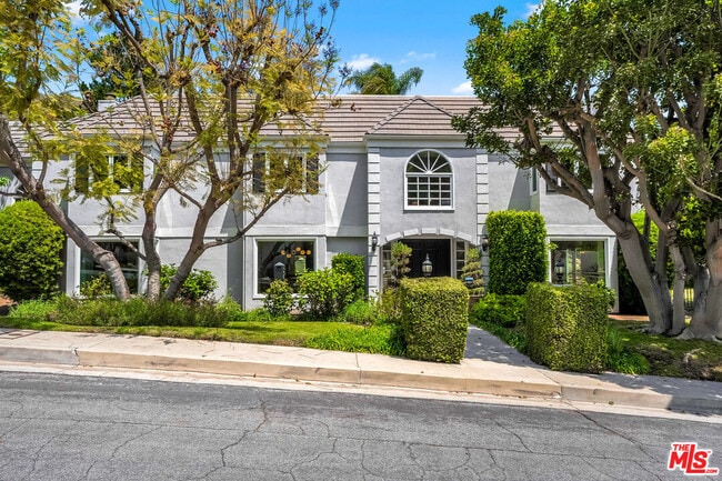 property at 1408 Calle Del Jonella