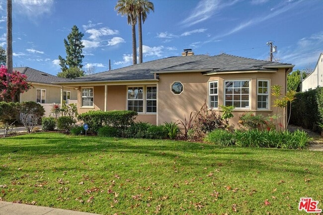 property at 4721 Ventura Canyon Ave