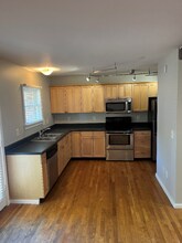 940 Gale Ln in Nashville, TN - Foto de edificio - Building Photo