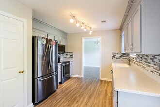 110 Granary Dr in Simpsonville, SC - Building Photo - Building Photo