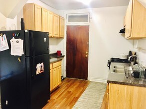 3408 W Berteau Ave-Unit -3408-1 in Chicago, IL - Foto de edificio - Building Photo