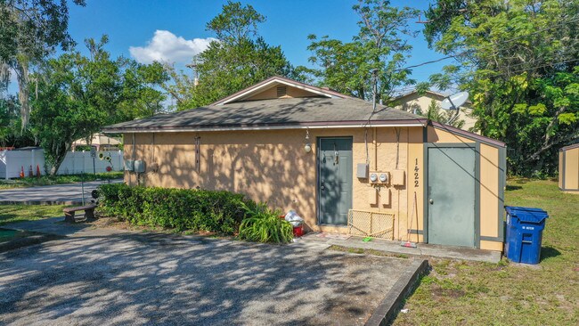 1422 E 108th Ave in Tampa, FL - Building Photo - Building Photo