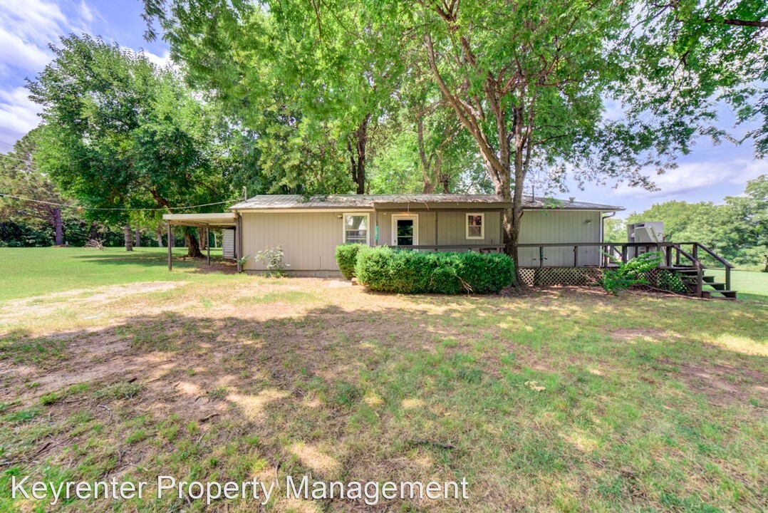 287 Eagle Point Ln in Sand Springs, OK - Building Photo