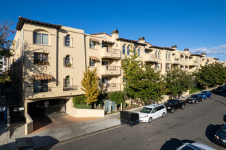 Rosewood Villas in Los Angeles, CA - Foto de edificio - Primary Photo