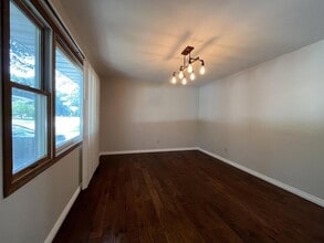 852 Burr Oak Dr, Unit Bay MILLS in Chesterton, IN - Foto de edificio - Building Photo