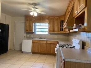 10133 Oboe Dr in Houston, TX - Building Photo - Building Photo