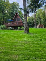 5724 Lake Rd in Galway, NY - Building Photo