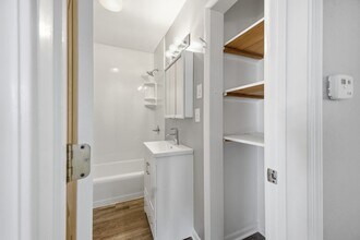 1511 S 24th St in St. Joseph, MO - Building Photo - Building Photo