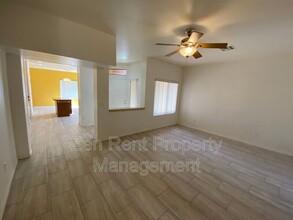 1650 S Crismon Rd in Mesa, AZ - Building Photo - Building Photo