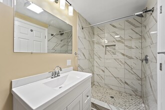 3016 S West View St in Los Angeles, CA - Building Photo - Building Photo