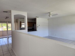 704 SW 4th St in Hallandale Beach, FL - Building Photo - Building Photo