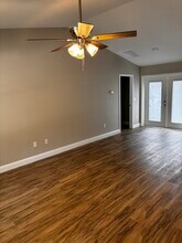 2418 County Rd 451 in Lake Panasoffkee, FL - Building Photo - Building Photo