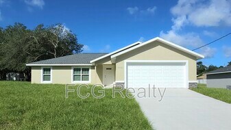 8500 N Sussex Dr in Citrus Springs, FL - Building Photo