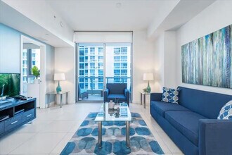 6551 Collins Ave in Miami Beach, FL - Building Photo - Building Photo