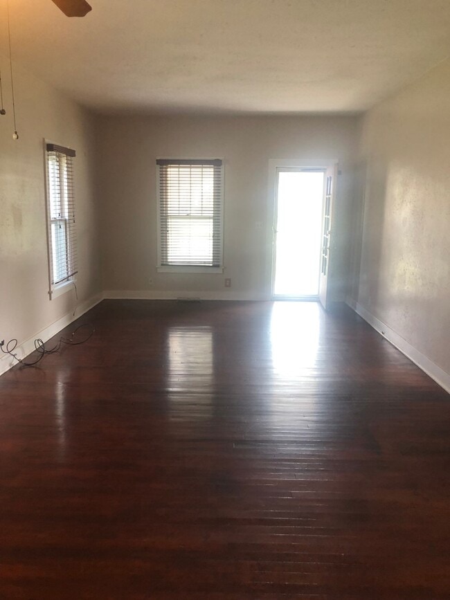 524 W 9th St in Junction City, KS - Building Photo - Building Photo