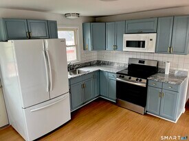 341 Truman St in Bridgeport, CT - Building Photo