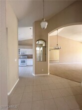 8103 Ibis Cove Cir in Naples, FL - Foto de edificio - Building Photo